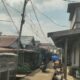 Kusut di Atas Kepala Warga: Kabel Menumpuk di Tiang PLN Jadi Sorotan